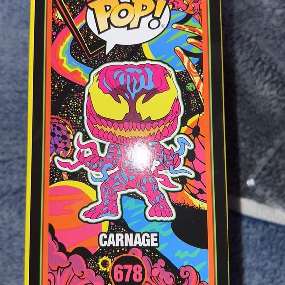 Black light carnage! Funko pop! 678 - Picture 4 of 5